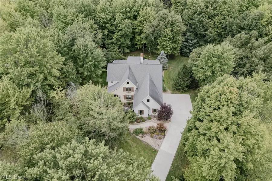7734 Bainbridge Road, Chagrin Falls, OH 44023 - #3