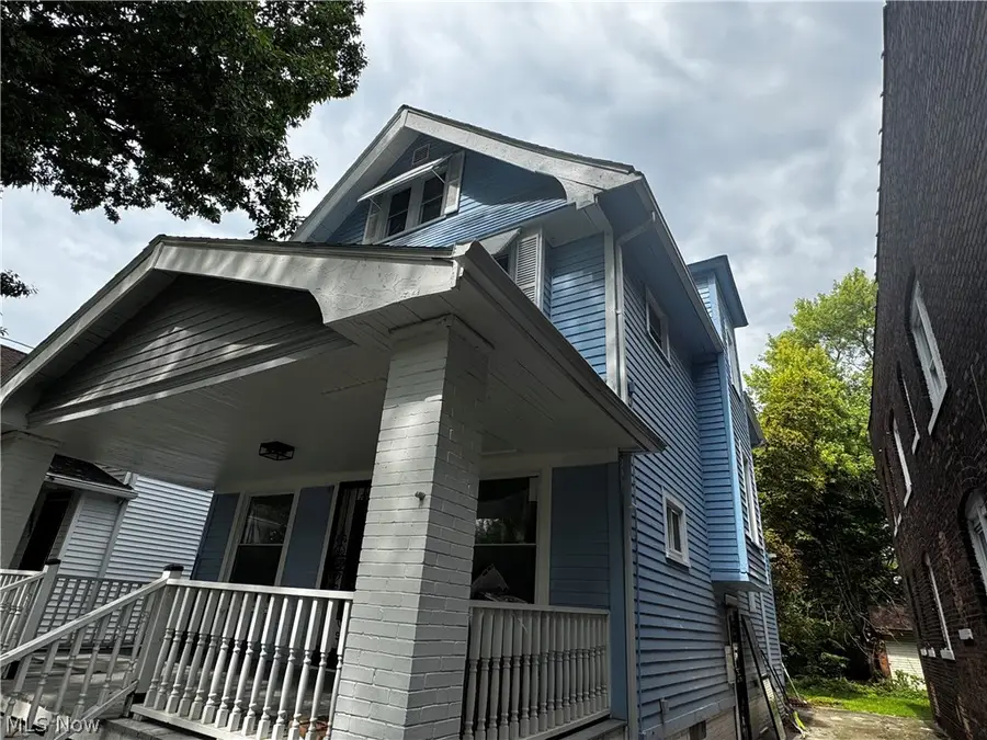 10409 Yale Avenue, Cleveland, OH 44108 - #2