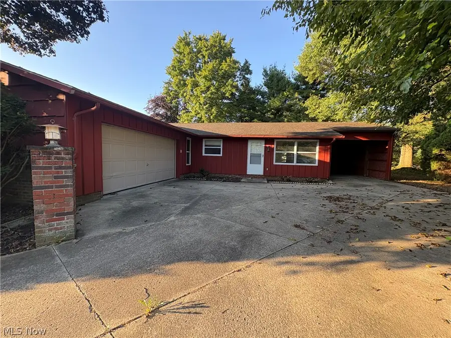 9708 Kennett Ne Square, Bolivar, OH 44612 - #2
