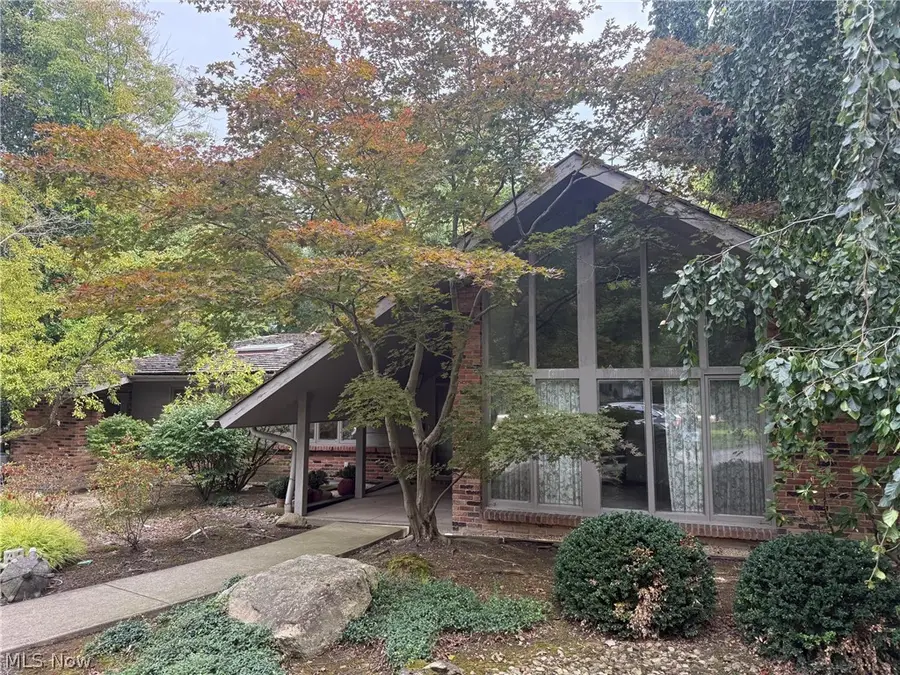 31850 Creekside Drive, Pepper Pike, OH 44124 - #2