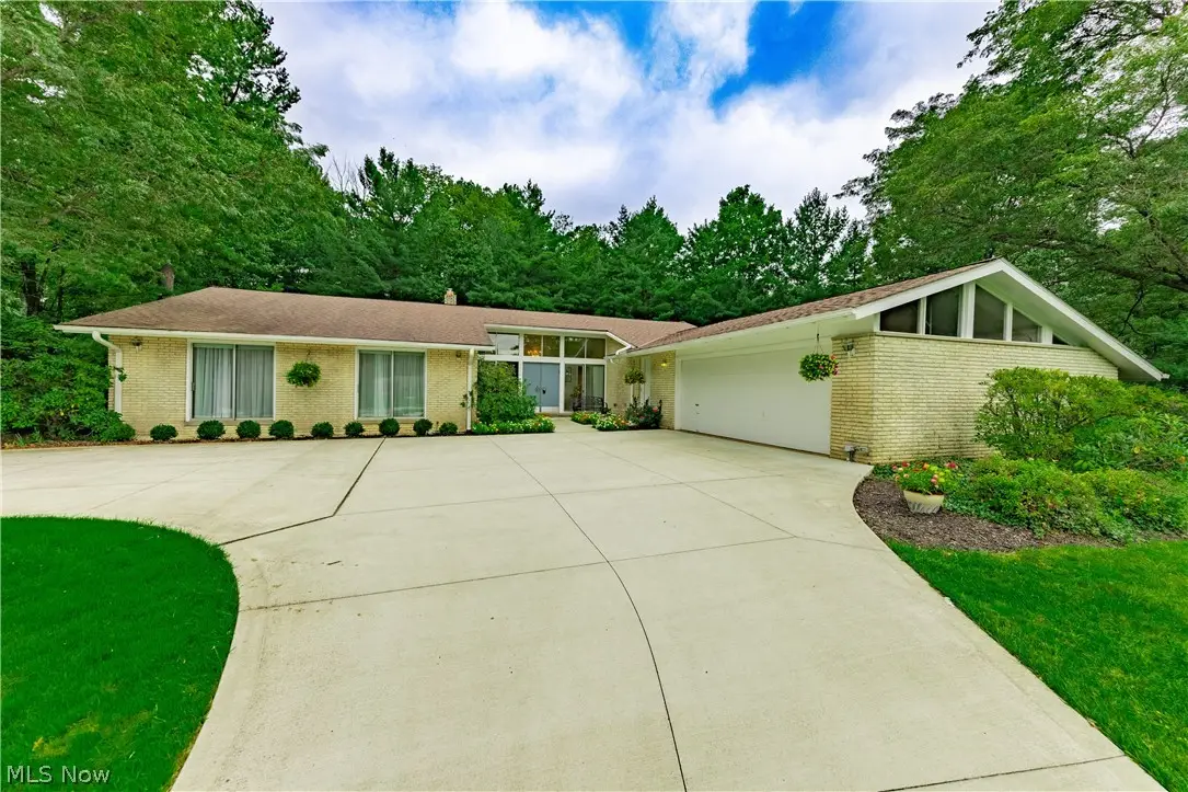 3318 Bremerton Road, Pepper Pike, OH 44124 - #1