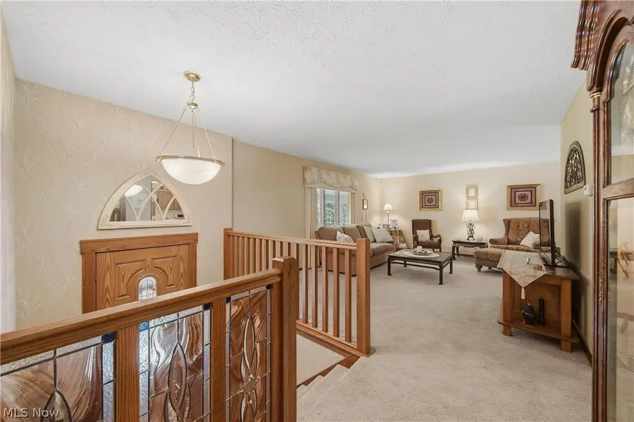 6180 Chesham Ne Avenue, Canton, OH 44721 - #3