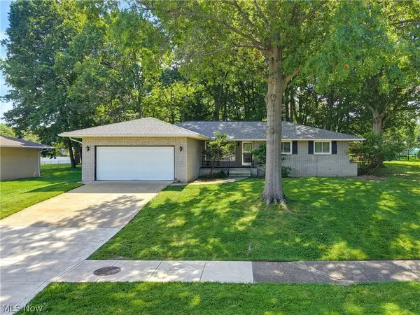 1780 E Parkhaven Drive, Seven Hills, OH 44131