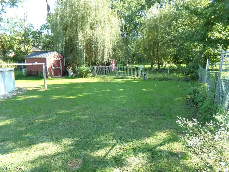 1747 Stoner Ne Avenue, Massillon, OH 44646 - #3