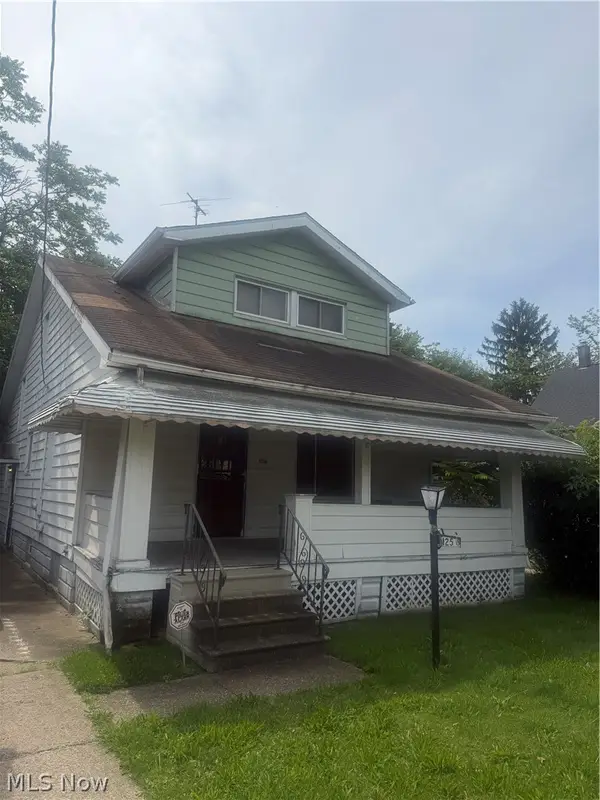 12516 Rexford Avenue, Cleveland, OH 44105