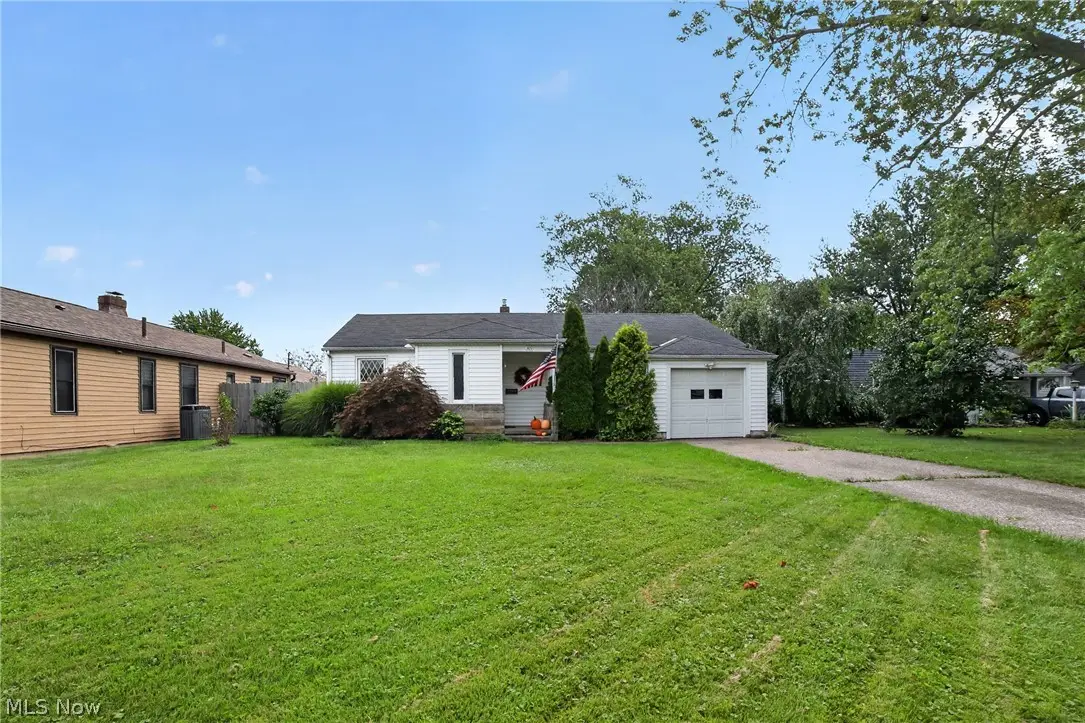 309 Hafely Drive, Lorain, OH 44052 - #1