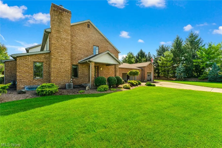 594 Shadydale Drive, Canfield, OH 44406 - #2
