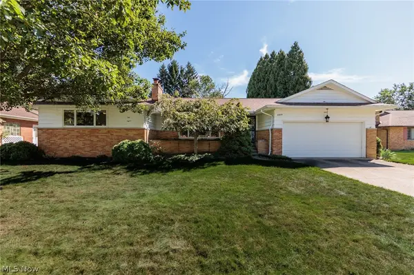 22015 Cottonwood Drive, Rocky River, OH 44116