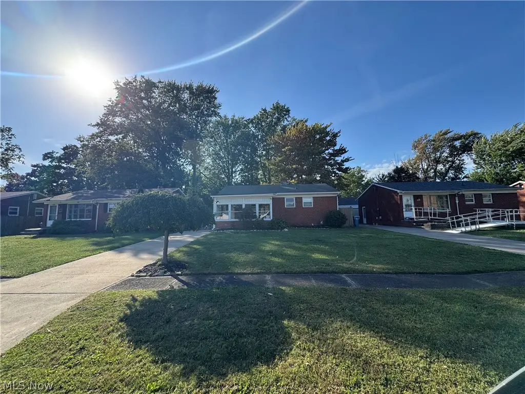 1316 New Mexico Avenue, Lorain, OH 44052 - #1