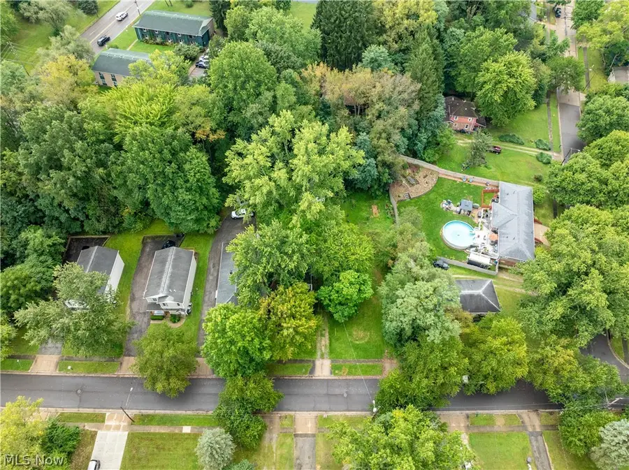 1336 Sparhawk Avenue, Akron, OH 44305 - #2