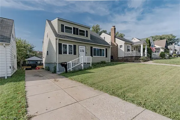 7611 Newport Avenue, Parma, OH 44129