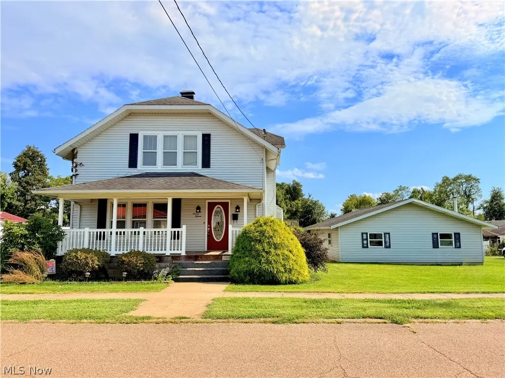 715 Pomeroy Pike, Belpre, OH 45714 - #1