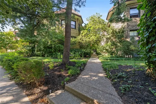 2469 Overlook Road #7, Cleveland Heights, OH 44106