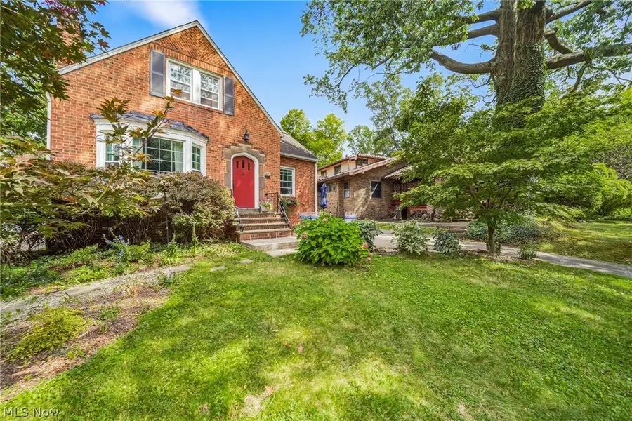 2853 Washington Boulevard, Cleveland Heights, OH 44118 - #2