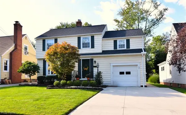 5284 Edenhurst Road, Lyndhurst, OH 44124