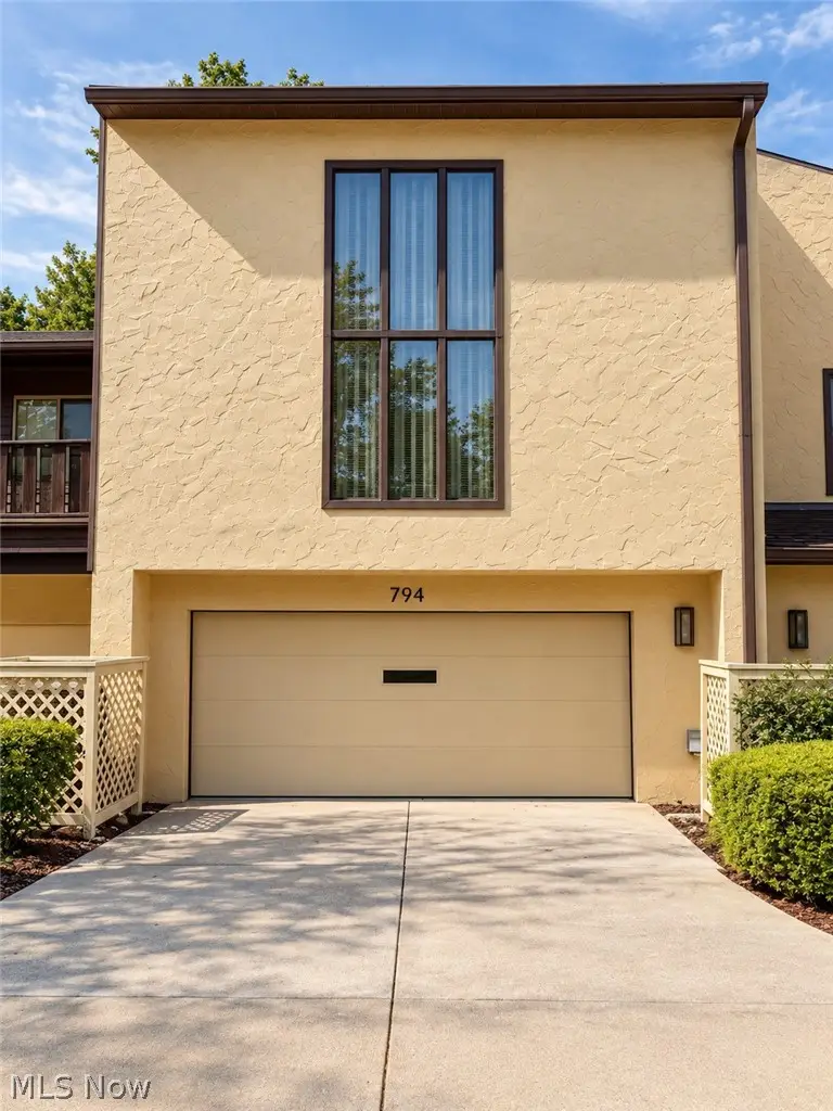 794 Hampton Ridge Drive, Akron, OH 44313 - #1