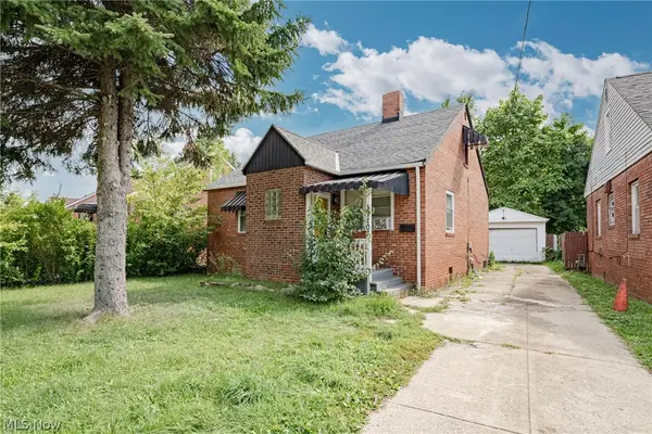 17106 Palda Drive, Cleveland, OH 44128