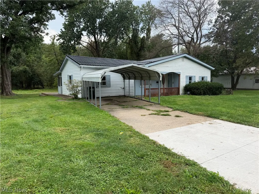 606 E First Street, Uhrichsville, OH 44683 - #1