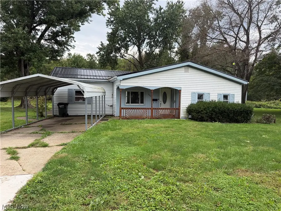 606 E First Street, Uhrichsville, OH 44683 - #2