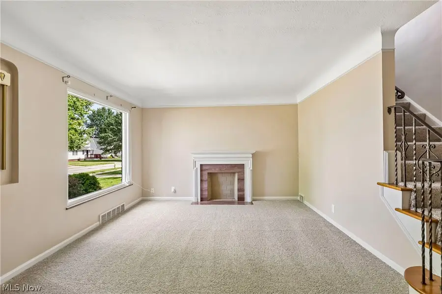 8223 Manorford Drive, Cleveland, OH 44129 - #3