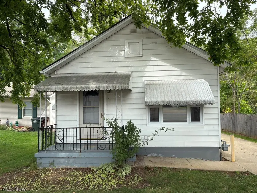 4031 Elyria Avenue, Lorain, OH 44055 - #2