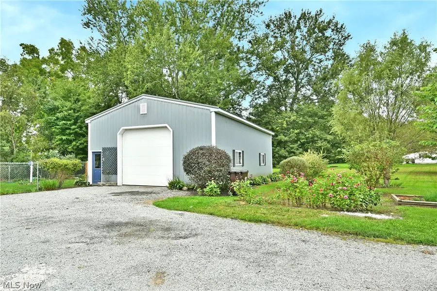 574 Braceville Robinson Nw Road, Newton Falls, OH 44444 - #3
