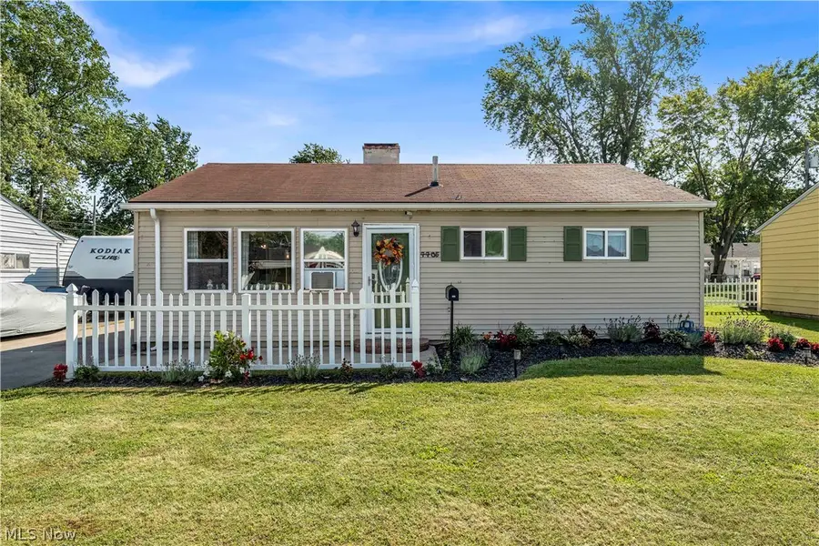 4405 Norfolk Avenue, Lorain, OH 44055 - #3