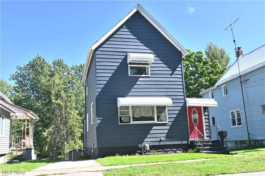 842 Day Street, Conneaut, OH 44030 - #2
