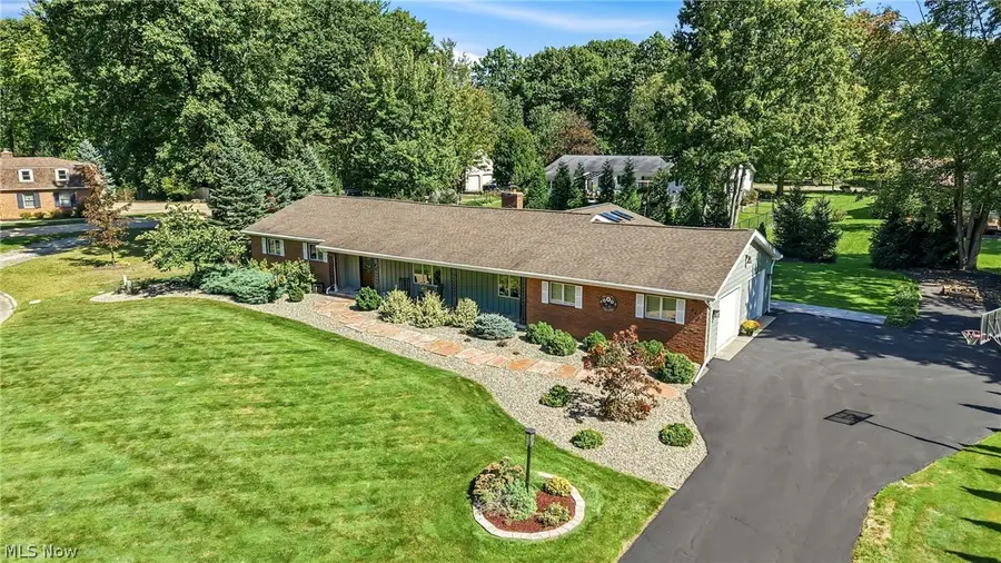 241 Cricket Lane, Cortland, OH 44410 - #2