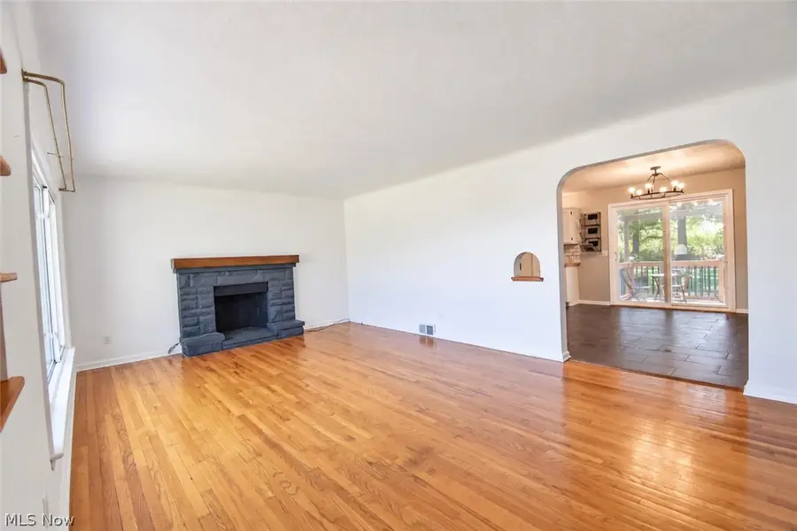 11924 Abbey Road, North Royalton, OH 44133 - #3
