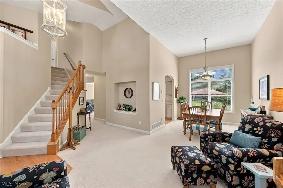 10262 Wildflower Way, Broadview Heights, OH 44147 - #2