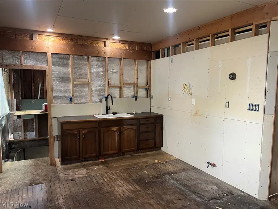 6307 Lansing Avenue, Cleveland, OH 44105 - #3