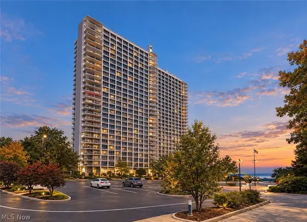 12700 Lake Avenue #411, Lakewood, OH 44107