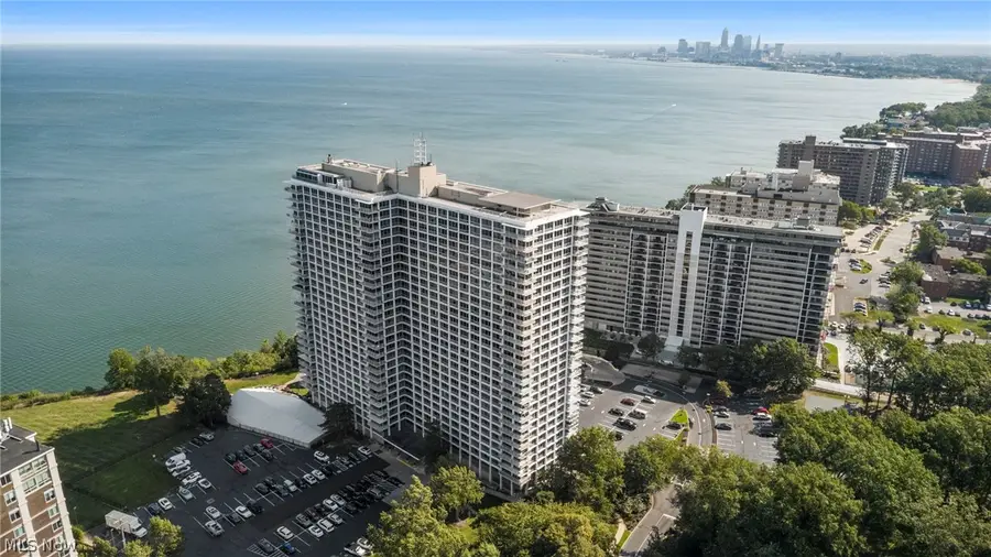 12700 Lake Avenue #411, Lakewood, OH 44107 - #2