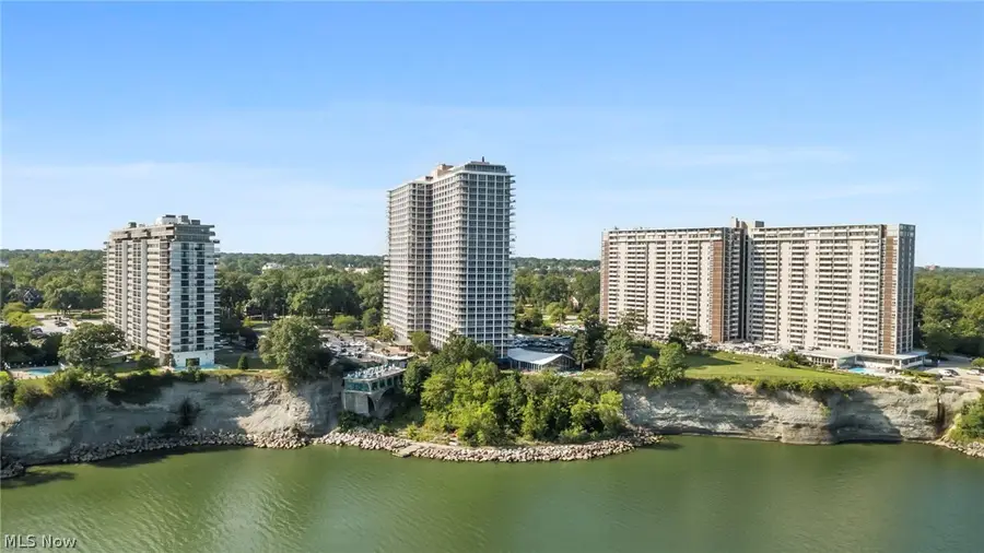 12700 Lake Avenue #411, Lakewood, OH 44107 - #3