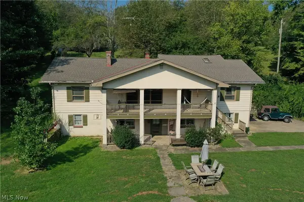 16213 Park Way Way, East Liverpool, OH 43920