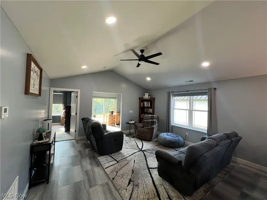 1002 Sycamore Lane, Millersburg, OH 44654 - #2