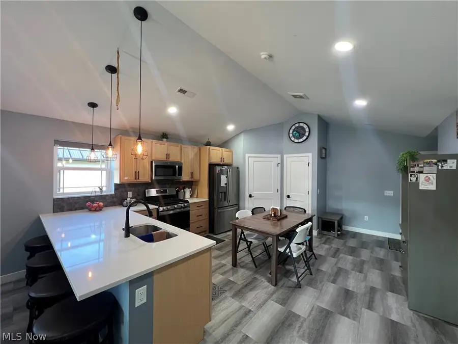 1002 Sycamore Lane, Millersburg, OH 44654 - #3