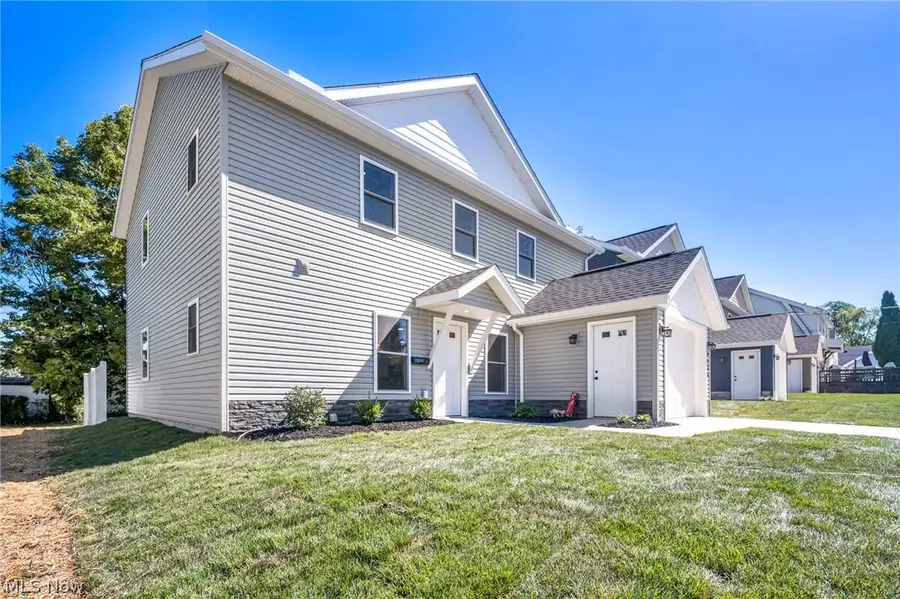 5235 Forest Avenue, Maple Heights, OH 44137 - #3