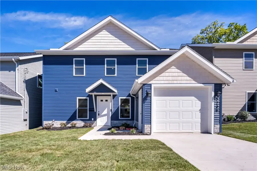 5239 Forest Avenue, Maple Heights, OH 44137 - #2