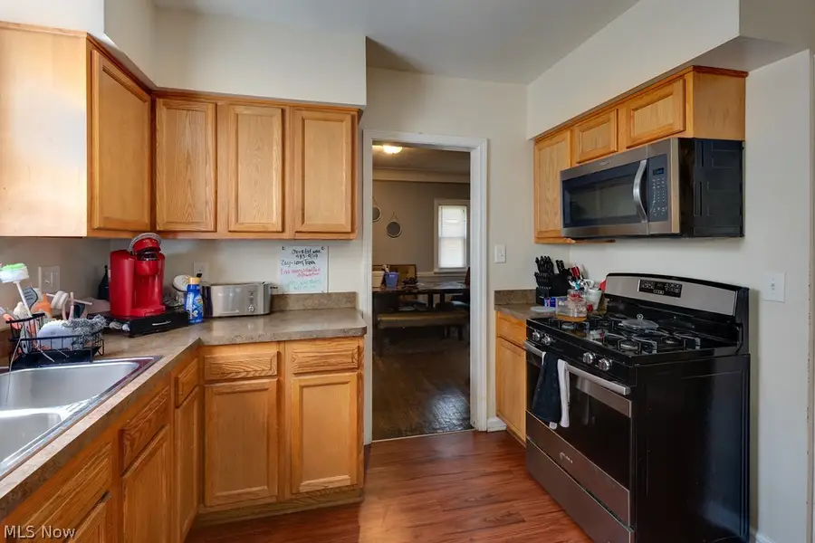 16612 Glendale Avenue, Cleveland, OH 44128 - #2