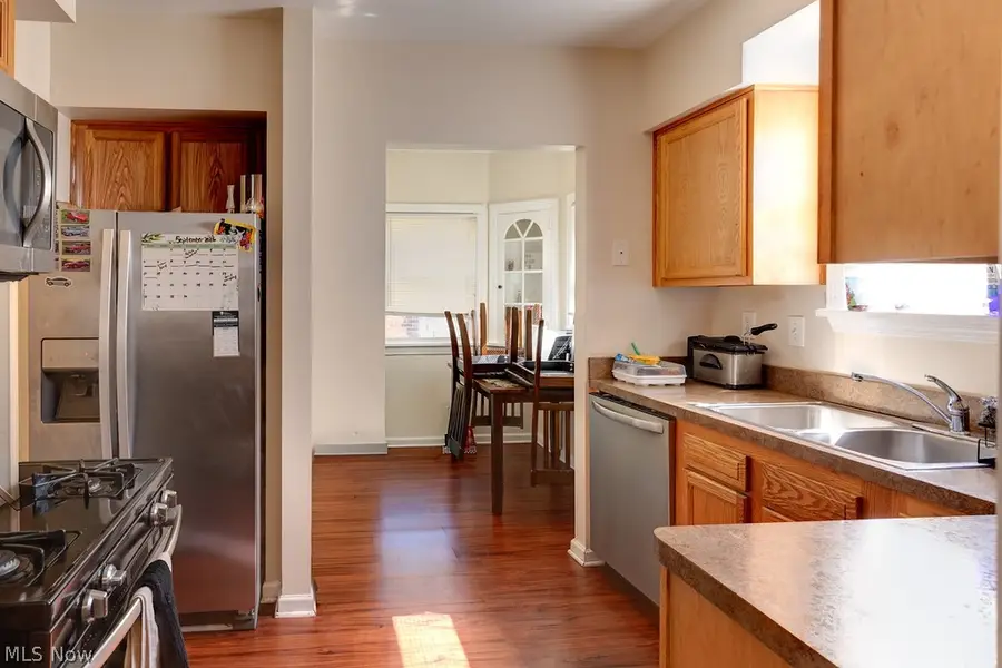 16612 Glendale Avenue, Cleveland, OH 44128 - #3