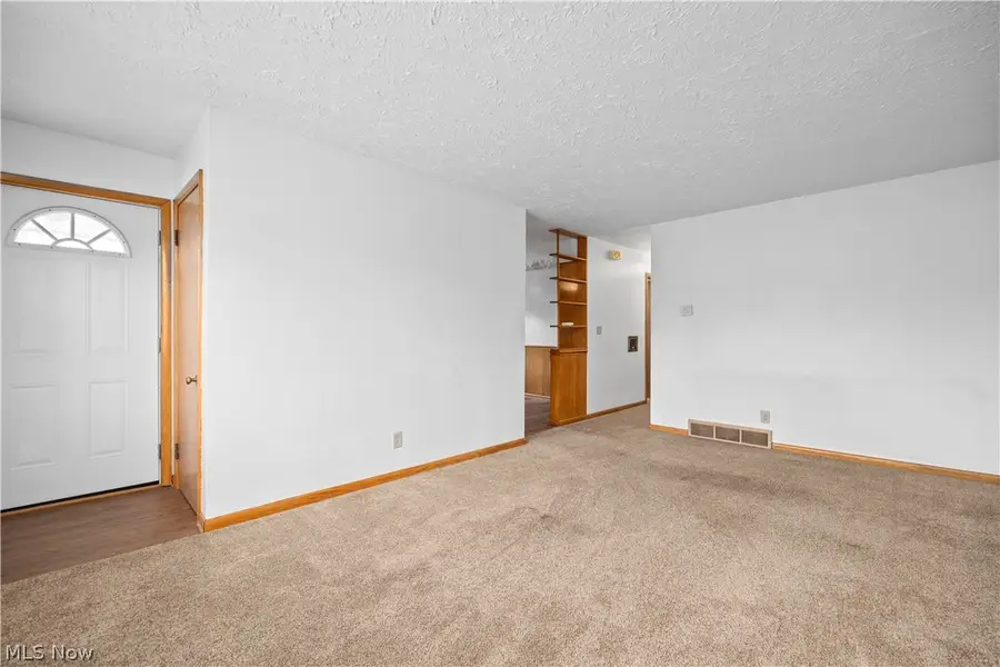 617 Marguerite Avenue, Cuyahoga Falls, OH 44221 - #2