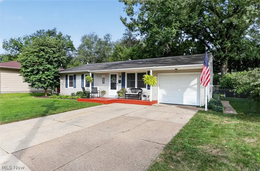 166 Pinewood Drive, Elyria, OH 44035 - #3