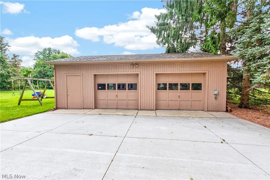 916 Milan Avenue, Amherst, OH 44001 - #3