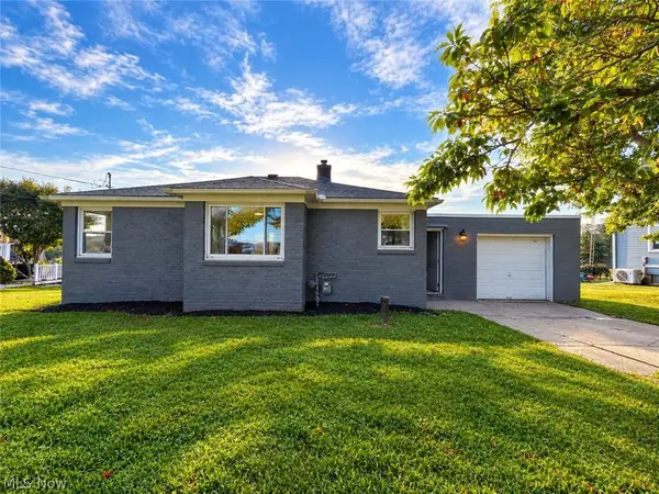 1963 Deermont Nw Avenue, Massillon, OH 44647