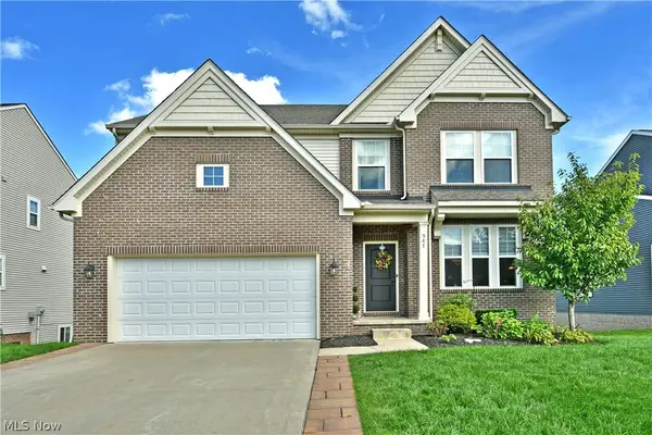 987 Hawkin Lane, Aurora, OH 44202