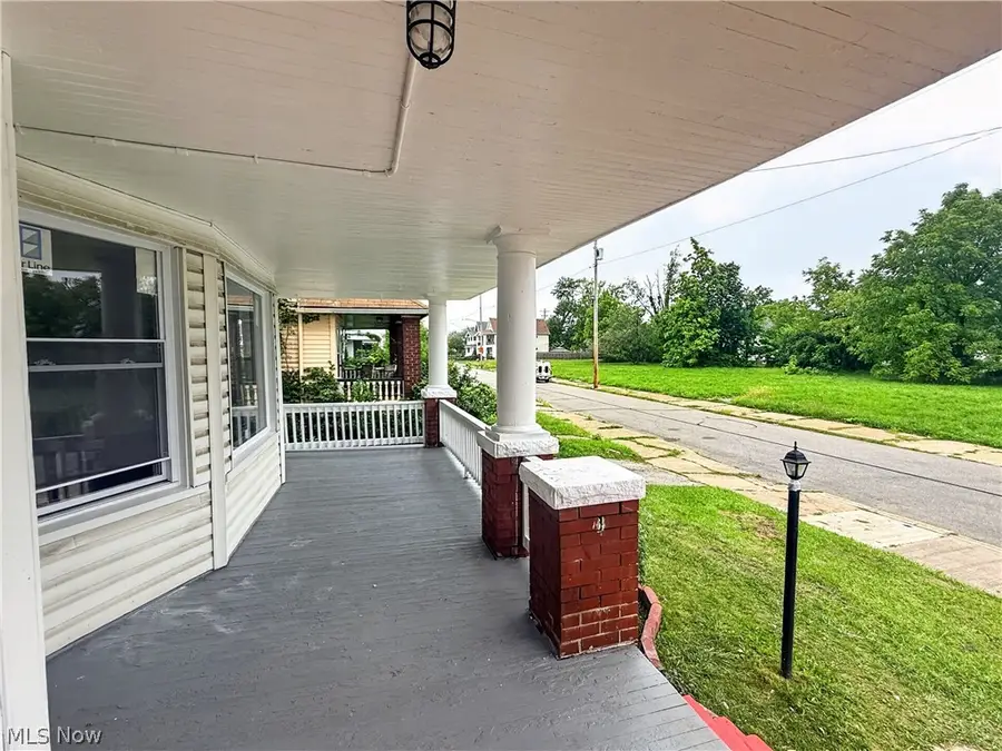 11502 Fairport Avenue, Cleveland, OH 44108 - #3
