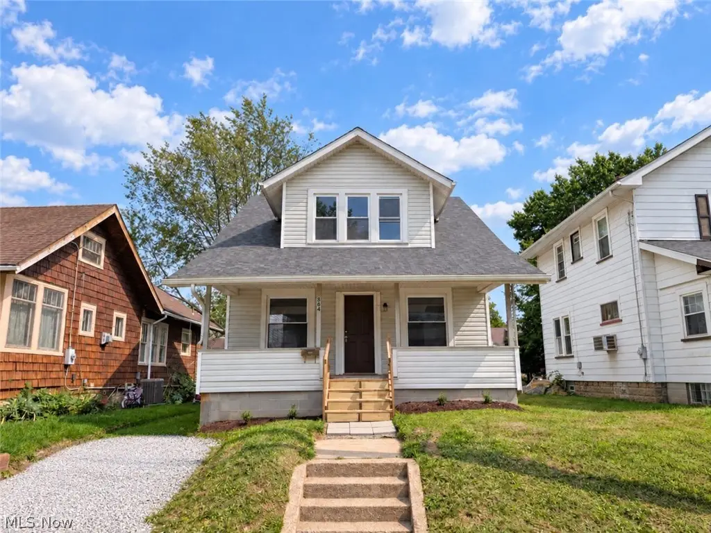 864 10th Ne Street, Massillon, OH 44646 - #1