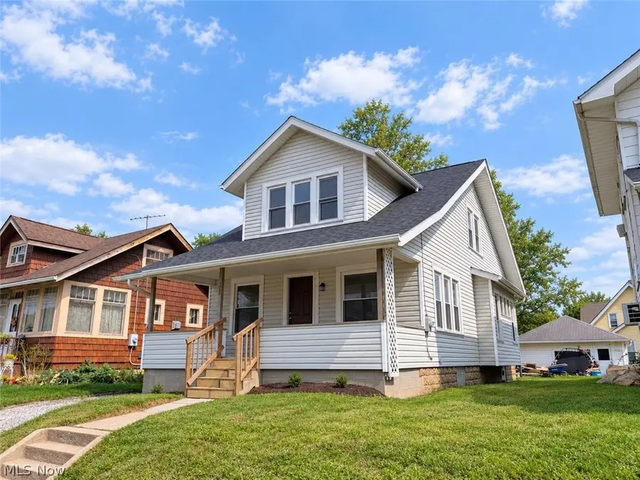864 10th Ne Street, Massillon, OH 44646 - #3